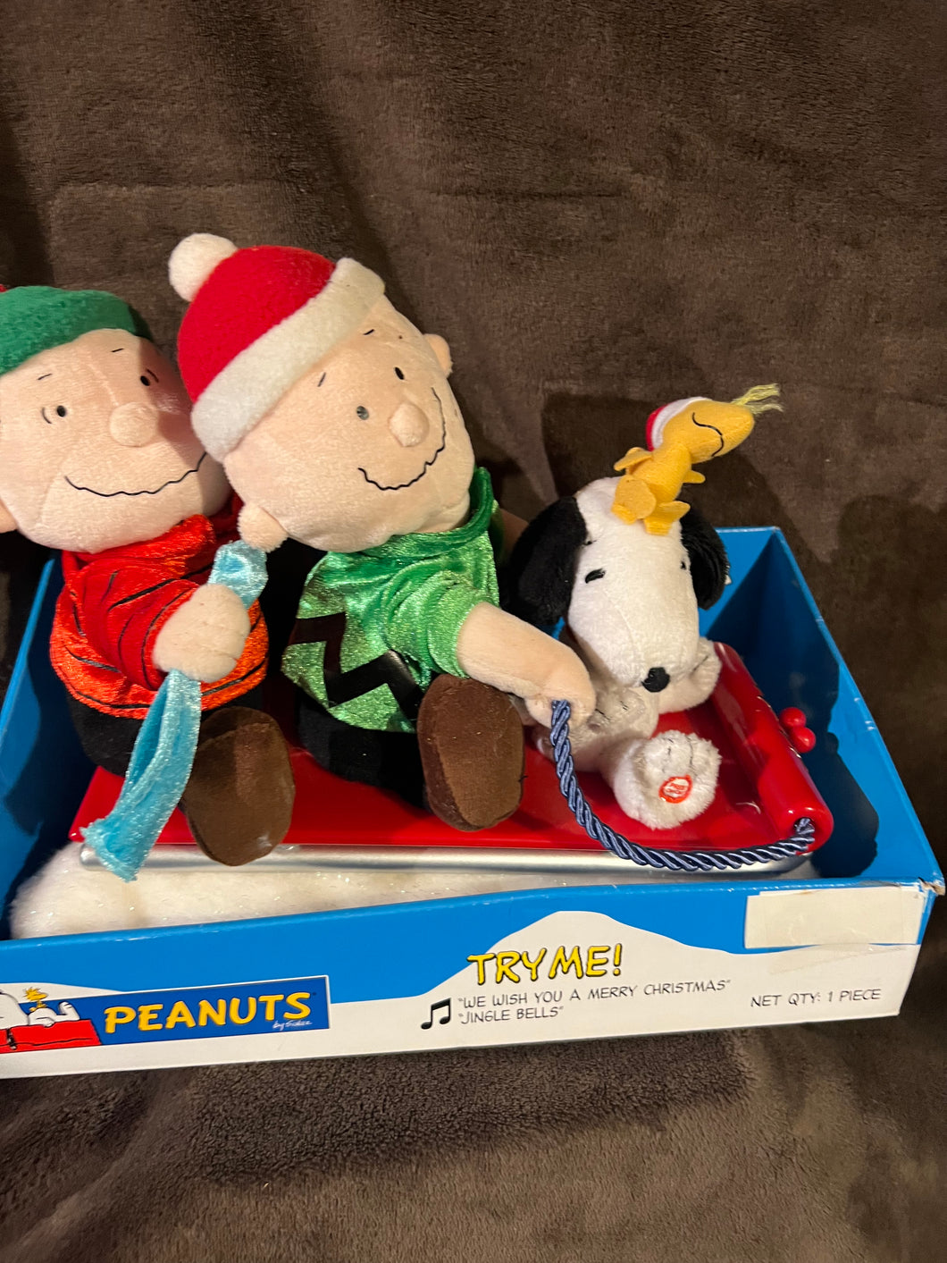 Peanuts Gang Snoopy Linus And Charlie Musical Animated  sled