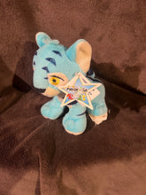 Load image into Gallery viewer, Neopets Rare Kougra Neon Blue With Tags Very Rare
