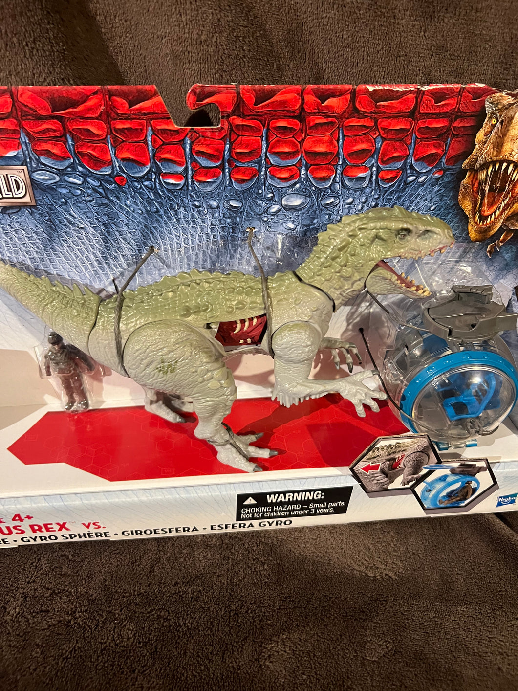 Jurassic World Indominus Rex vs Gyro Sphere New in Box