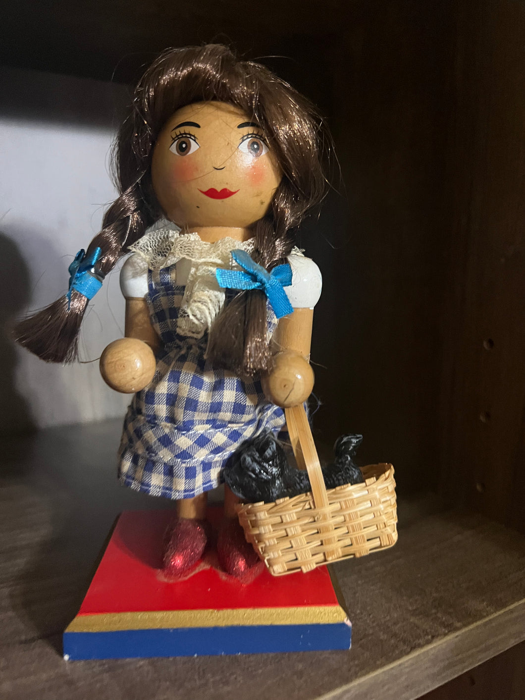 Wizard Of Extremely Rare Dorothy With Toto Nutcracker