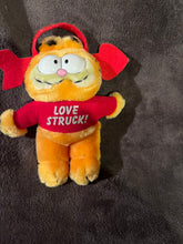 Load image into Gallery viewer, Garfield The Cat Stuck on You plush Doll
